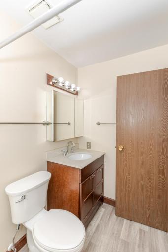 341 Prairiewood Circle S, 207, Fargo, ND 58103
