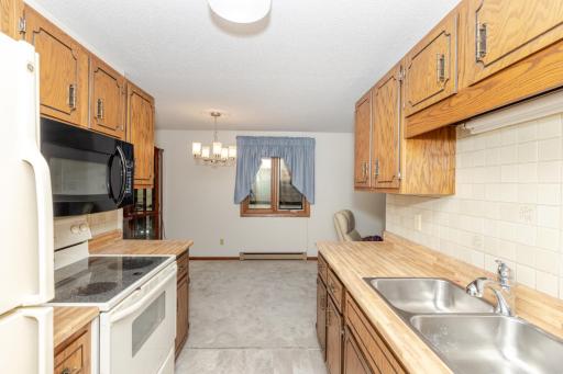 341 Prairiewood Circle S, 207, Fargo, ND 58103