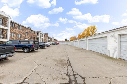 341 Prairiewood Circle S, 207, Fargo, ND 58103