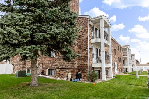 341 Prairiewood Circle S, 207, Fargo, ND 58103