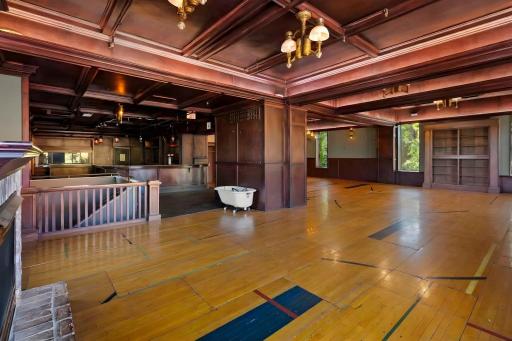 498 Selby Avenue, Saint Paul, MN 55102