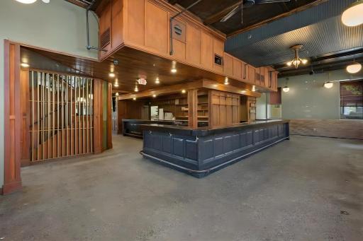 498 Selby Avenue, Saint Paul, MN 55102