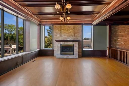 498 Selby Avenue, Saint Paul, MN 55102