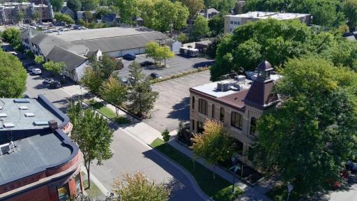 498 Selby Avenue, Saint Paul, MN 55102