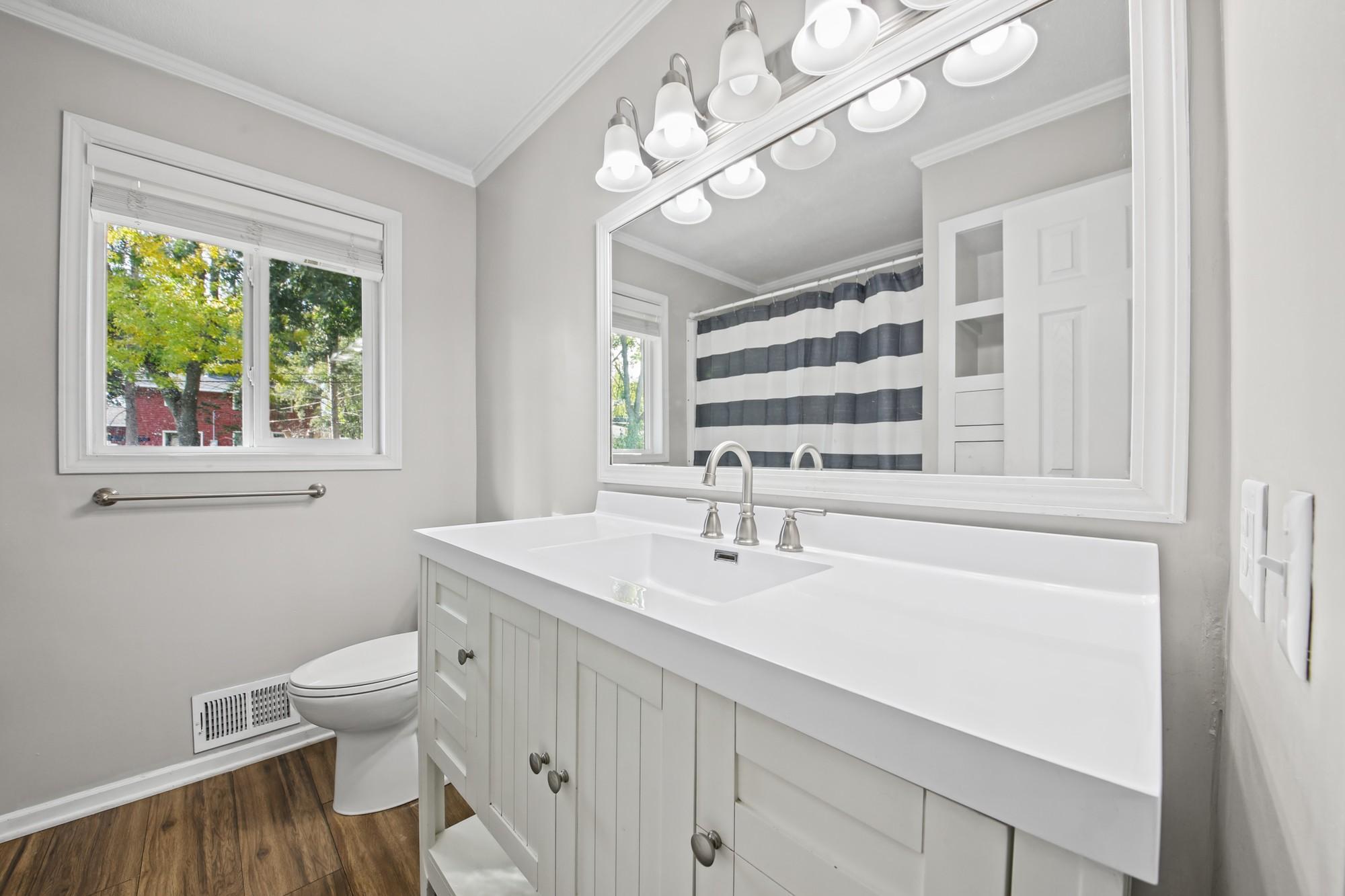 Upstairs Full Bath