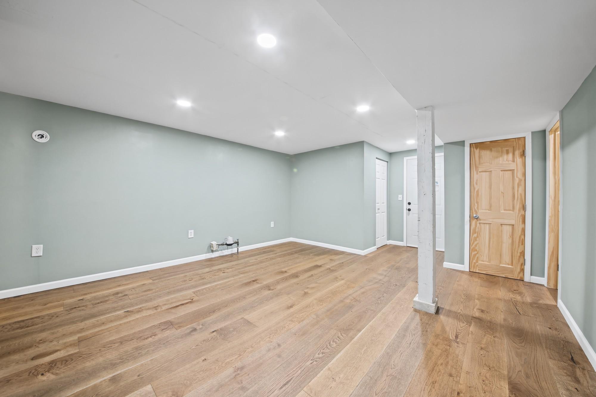 1311 Family room