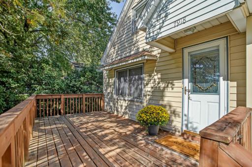 7918 Stillwater Boulevard N, Oakdale, MN 55128