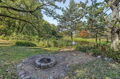 7918 Stillwater Boulevard N, Oakdale, MN 55128