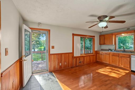 7918 Stillwater Boulevard N, Oakdale, MN 55128