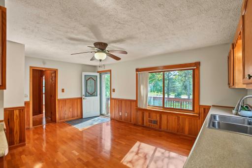 7918 Stillwater Boulevard N, Oakdale, MN 55128