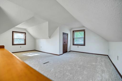 7918 Stillwater Boulevard N, Oakdale, MN 55128