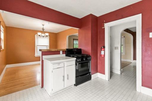819 1st Street N, Fargo, ND 58102
