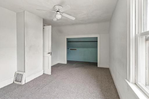 819 1st Street N, Fargo, ND 58102