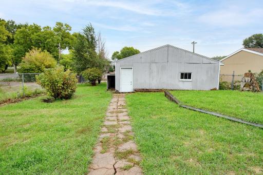 819 1st Street N, Fargo, ND 58102