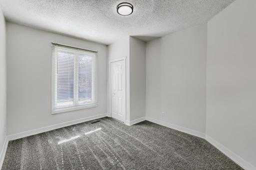 2631 Girard Avenue N, Minneapolis, MN 55411