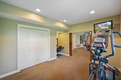 10520 Pinnacle Way, Woodbury, MN 55129
