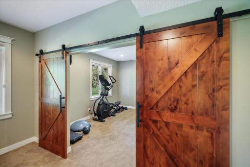 10520 Pinnacle Way, Woodbury, MN 55129