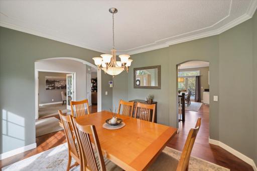 10520 Pinnacle Way, Woodbury, MN 55129