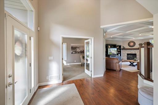 10520 Pinnacle Way, Woodbury, MN 55129