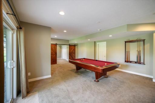 10520 Pinnacle Way, Woodbury, MN 55129