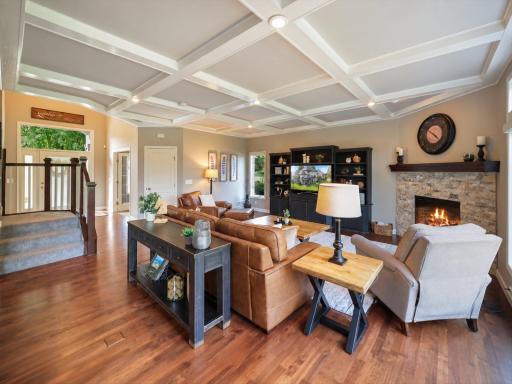 10520 Pinnacle Way, Woodbury, MN 55129