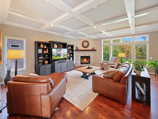 10520 Pinnacle Way, Woodbury, MN 55129