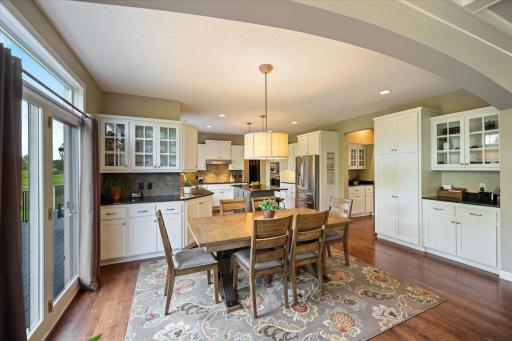 10520 Pinnacle Way, Woodbury, MN 55129