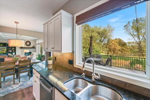 10520 Pinnacle Way, Woodbury, MN 55129
