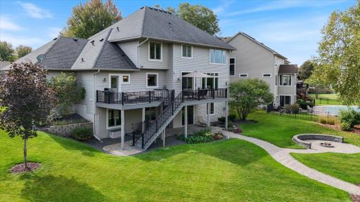 10520 Pinnacle Way, Woodbury, MN 55129