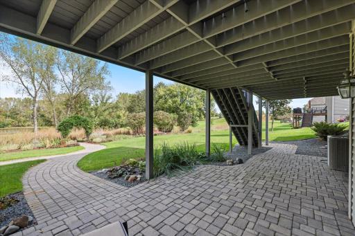 10520 Pinnacle Way, Woodbury, MN 55129