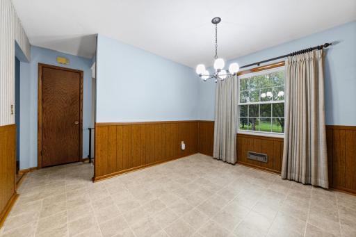 5421 Xylon Avenue N, New Hope, MN 55428