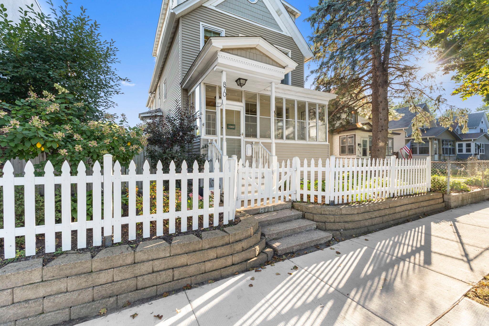 Property photo for 870 Randolph Avenue, Saint Paul, MN 55102