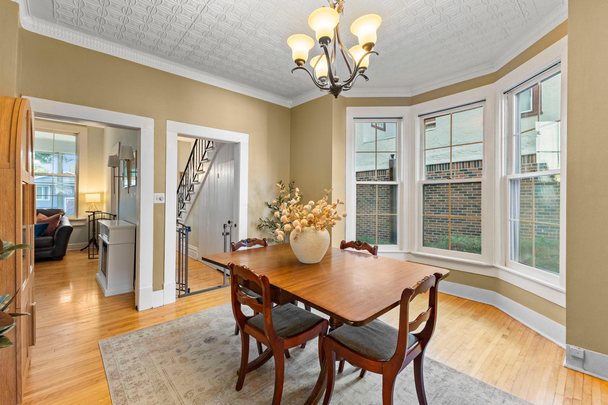 14 x 12 dining room with hardwood floors