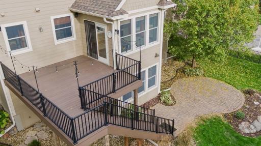 1711 Deephaven Drive, Woodbury, MN 55129