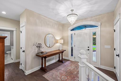 1610 Manchester Place, Waconia, MN 55387