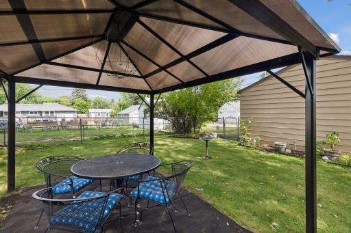 1190 Ottawa Avenue, Saint Paul, MN 55118