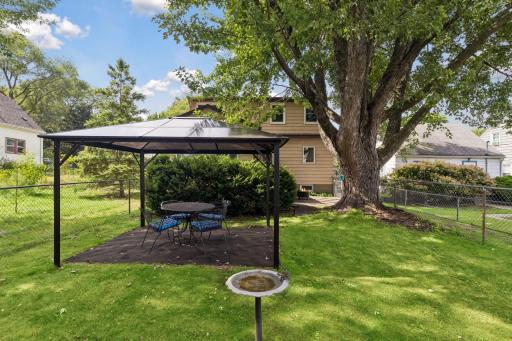 1190 Ottawa Avenue, Saint Paul, MN 55118