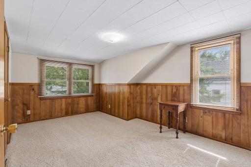 1190 Ottawa Avenue, Saint Paul, MN 55118