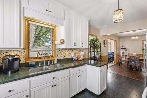 1190 Ottawa Avenue, Saint Paul, MN 55118