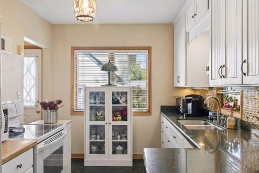 1190 Ottawa Avenue, Saint Paul, MN 55118