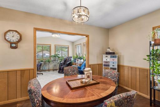 1190 Ottawa Avenue, Saint Paul, MN 55118