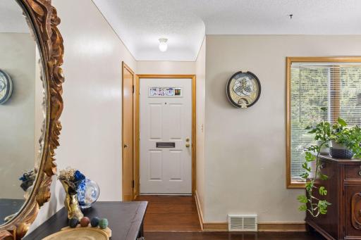 1190 Ottawa Avenue, Saint Paul, MN 55118