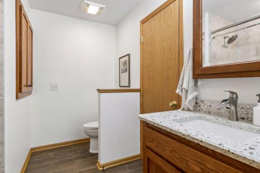 6287 22nd Street N, Oakdale, MN 55128
