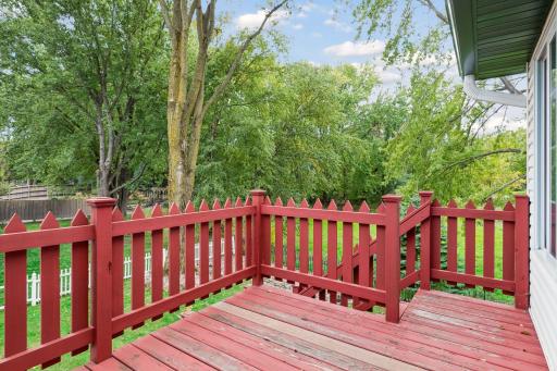 6287 22nd Street N, Oakdale, MN 55128