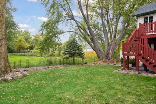 6287 22nd Street N, Oakdale, MN 55128