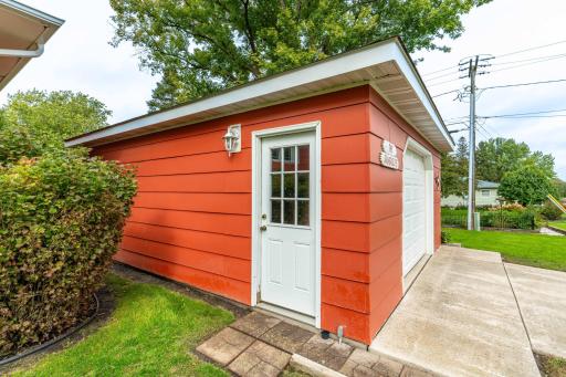 1320 S Mabelle Avenue, Fergus Falls, MN 56537