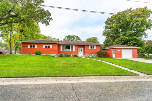 1320 S Mabelle Avenue, Fergus Falls, MN 56537