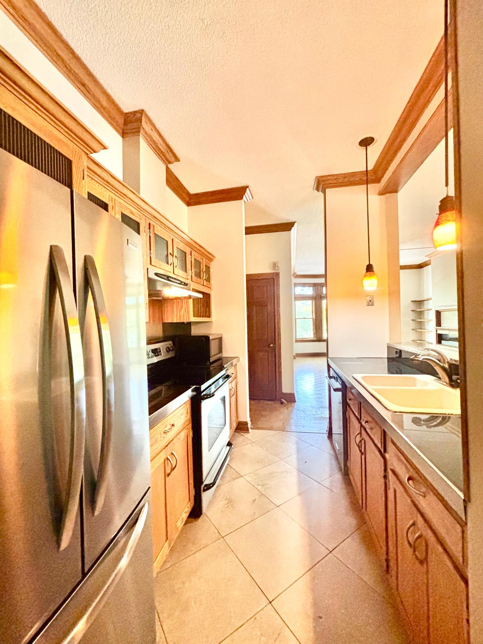 Awesome kitchen-New Stainless Steel Refrigerator/Dishwasher