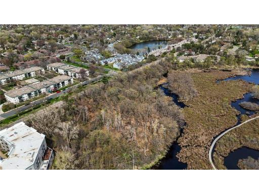 556 County Road C, Roseville, MN 55113