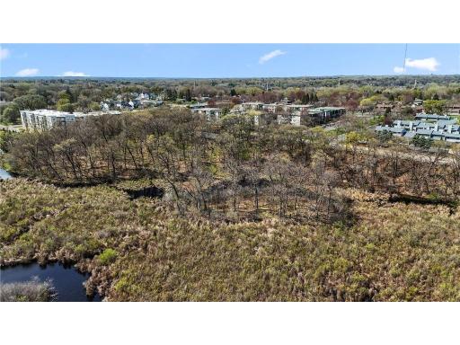 556 County Road C, Roseville, MN 55113